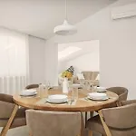 Apartment Penthouse Bianca *