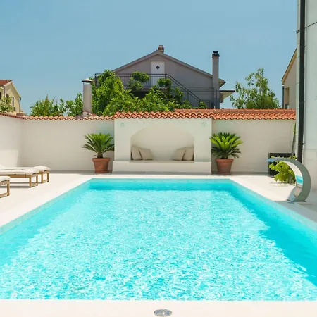 Penthouse Bianca Βόντιτσε