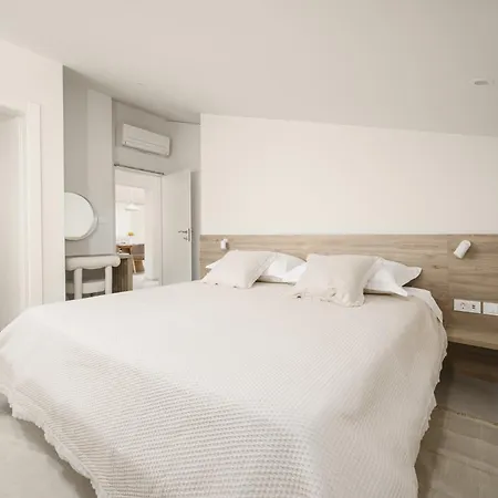 Penthouse Bianca Apartment