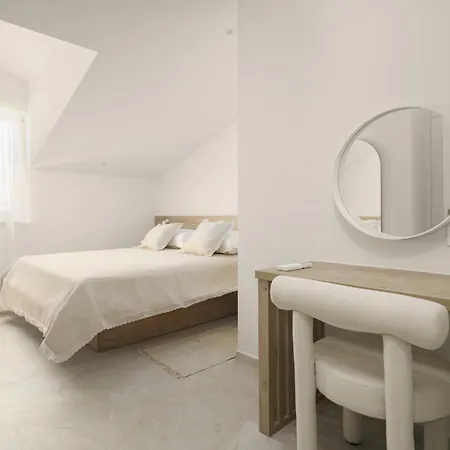 Penthouse Bianca *