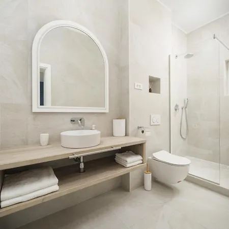 Penthouse Bianca Διαμέρισμα Βόντιτσε