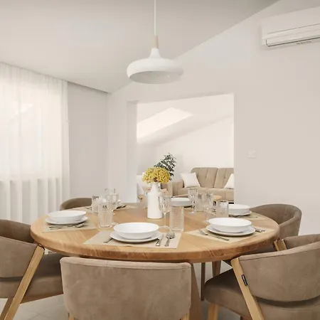 Apartament Penthouse Bianca *