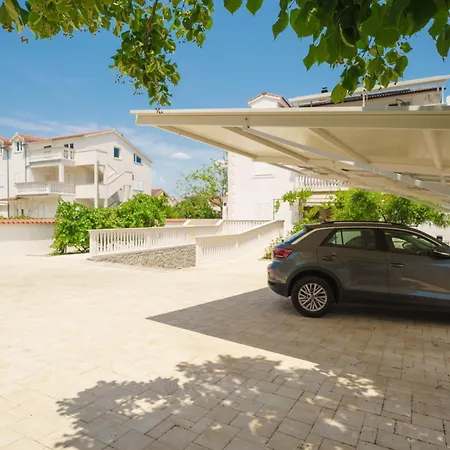 Penthouse Bianca * Vodice